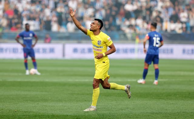 博鱼电竞官网-【中超】罗萨破门于汉超扳平 津门虎1比1上海申花