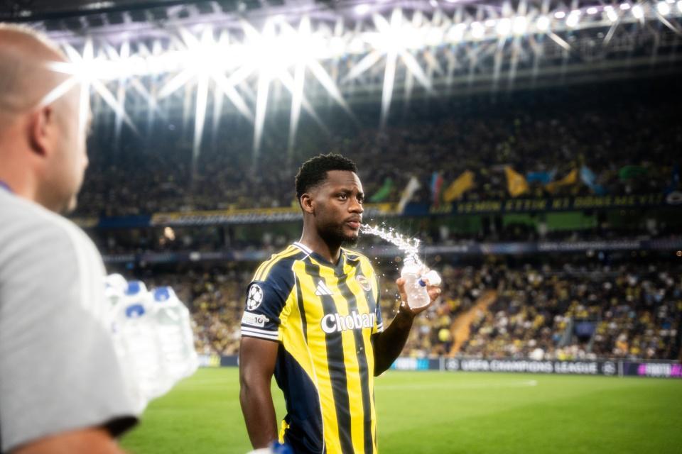 博鱼电竞官方app-急速堕落！22岁天才不到1年2度租借 维拉天价卖掉他太明智