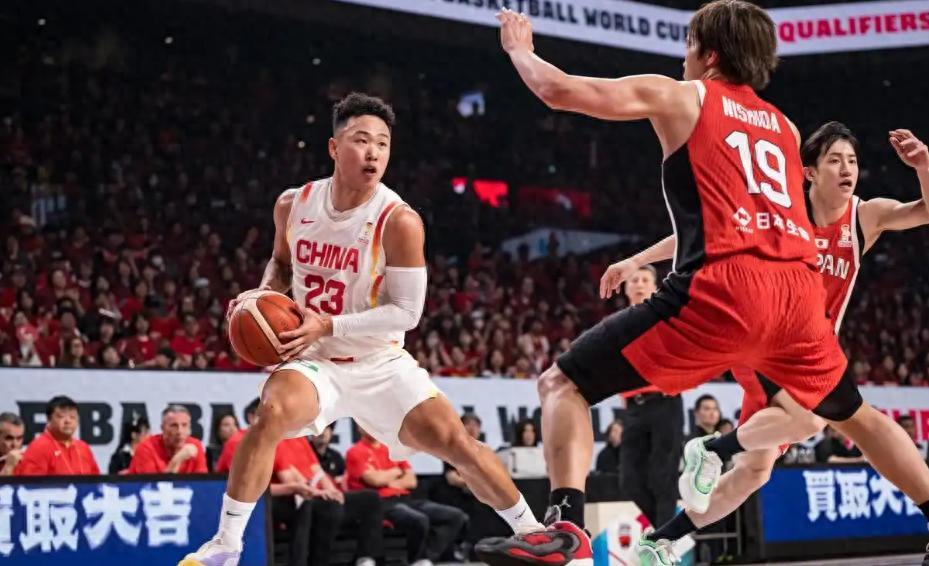 博鱼电竞官网-连续2场爆发！CBA昔日被大牌队友公开指责 如今成国家队大腿