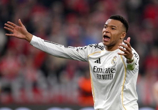 博鱼电竞-哨响之后|孔帕尼冒进拜仁失先手，皇马不敢换人输在巨星太多